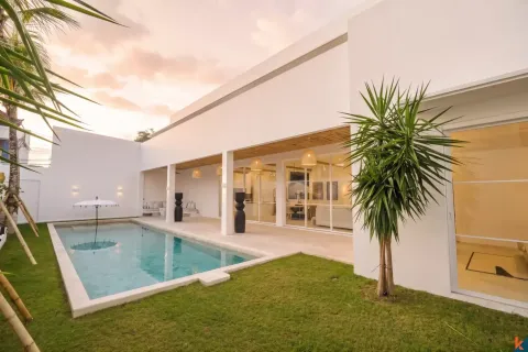 Vila 4 kamar tidur di Denpasar Selatan, Denpasar, Bali (13944)