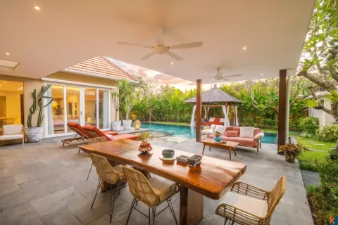 Vila 4 kamar tidur di Denpasar Selatan, Denpasar, Bali (13943)