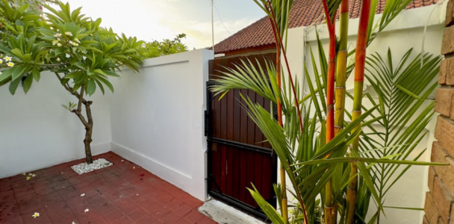 1 bedroom Villa in Tibubeneng, Badung, Bali (11737)