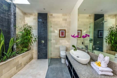 4 bedrooms Villa in Seminyak, Badung, Bali (1458) 11