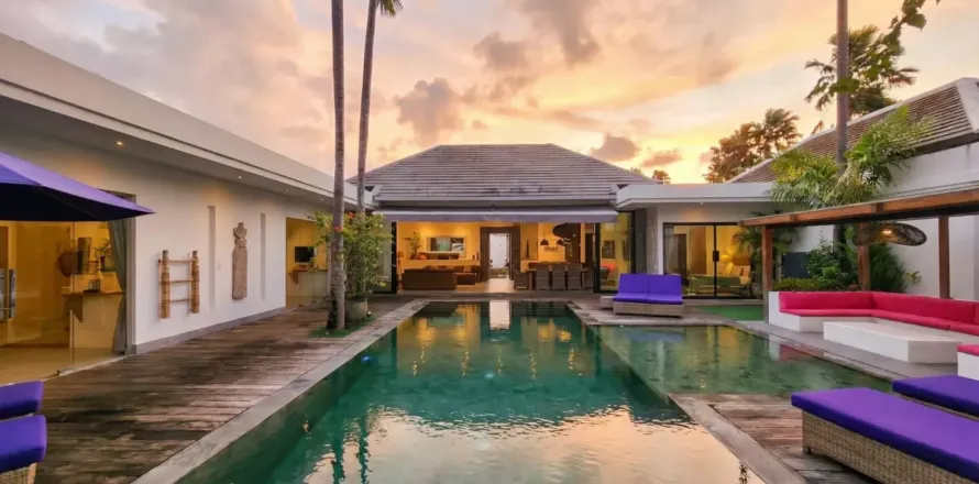 4 bedrooms Villa in Tibubeneng, Badung, Bali (11081)
