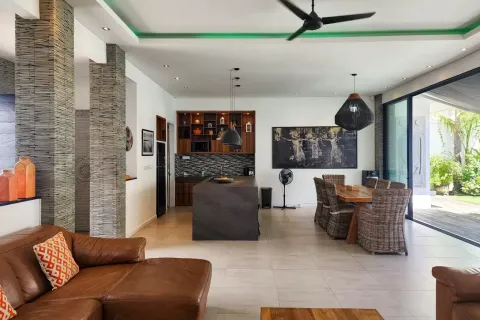 4 bedrooms Villa in Tibubeneng, Badung, Bali (11081) 14