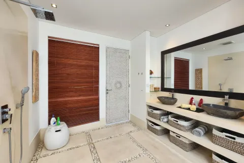 4 bedrooms Villa in Tibubeneng, Badung, Bali (11081) 24