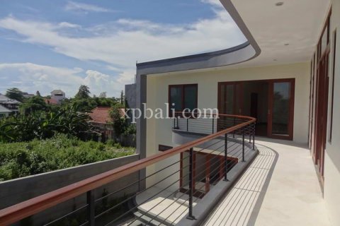 Vila 3 kamar tidur di Canggu, Badung, Bali (828)