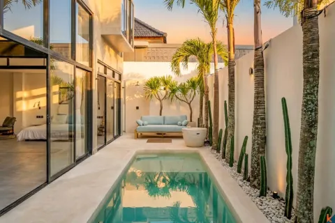 Vila 3 kamar tidur di Tibubeneng, Badung, Bali (11095)