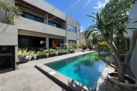 Vila 5 kamar tidur di Kerobokan, Badung, Bali (17054)