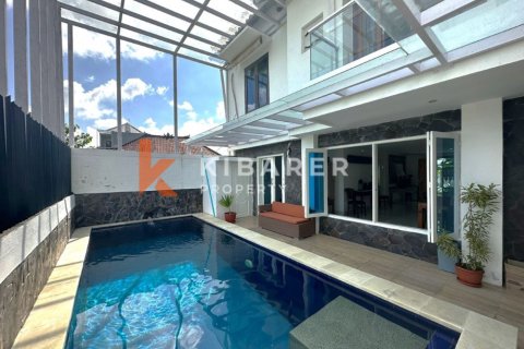 Vila 5 kamar tidur di Seminyak, Badung, Bali (13333)