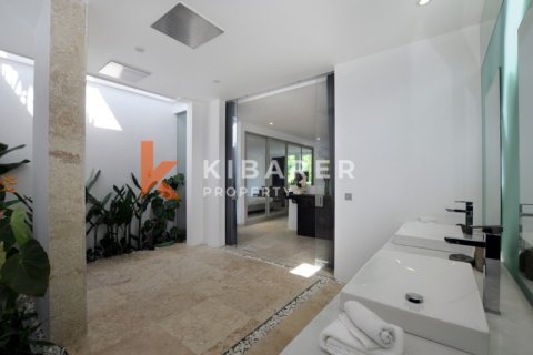 3 bedrooms Villa in Badung, Bali (13021) 3