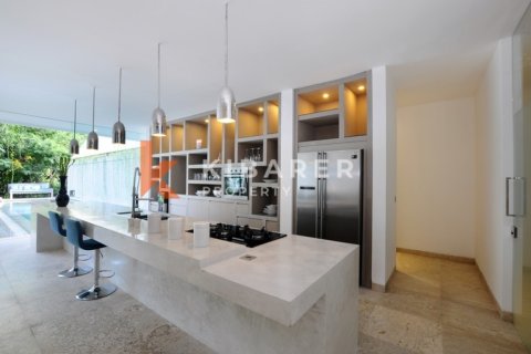 3 bedrooms Villa in Badung, Bali (13021) 6