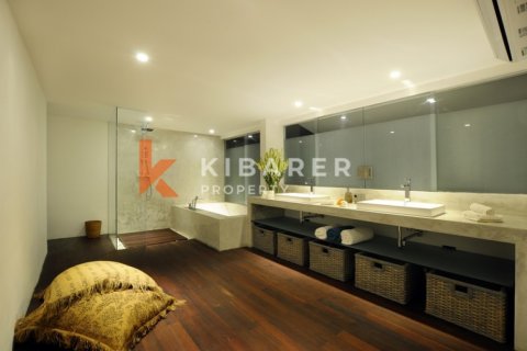 3 bedrooms Villa in Badung, Bali (13021) 16