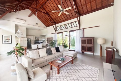 5 bedrooms Villa in Tibubeneng, Badung, Bali (12121) 2