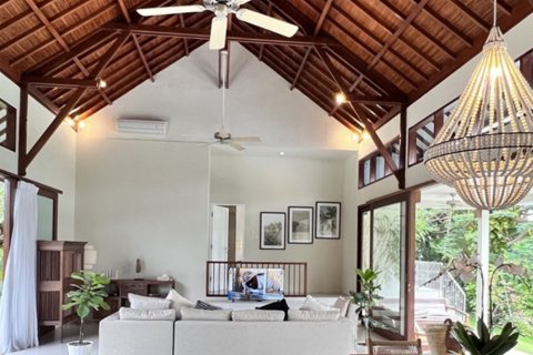 5 bedrooms Villa in Tibubeneng, Badung, Bali (12121) 4