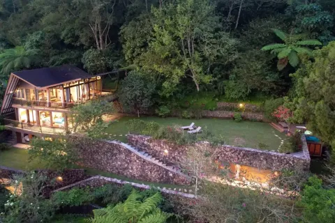 Vila 4 kamar tidur di Tabanan, Bali (11190)