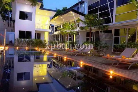 Vila 8 kamar tidur di Seminyak, Badung, Bali (956)