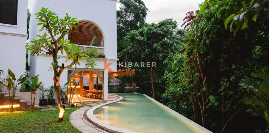 Vila 3 kamar tidur di Tumbak Bayuh, Mengwi, Badung, Bali (13262)