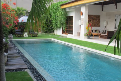Vila 2 kamar tidur di Seminyak, Badung, Bali (1733)