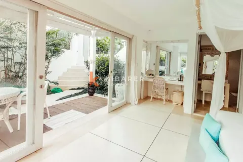 3 bedrooms Villa in Gianyar, Bali (12945) 4