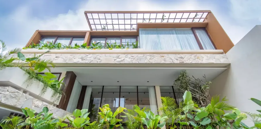 3 bedrooms Villa in Tumbak Bayuh, Mengwi, Badung, Bali (11327)