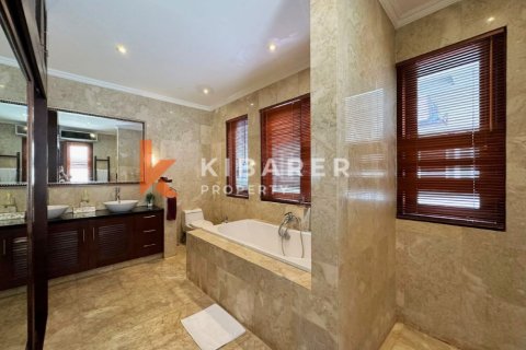 3 bedrooms Villa in Seminyak, Badung, Bali (13641) 24
