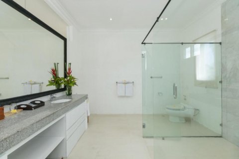 5 bedrooms Villa in South Kuta, Badung, Bali (1806) 16