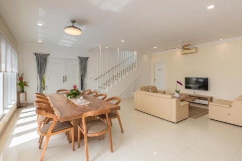 5 bedrooms Villa in South Kuta, Badung, Bali (1806) 2