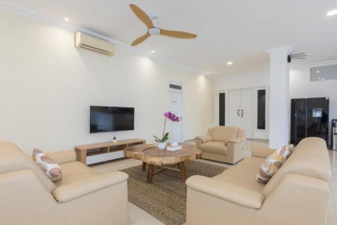 5 bedrooms Villa in South Kuta, Badung, Bali (1806) 5