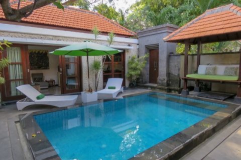 Vila 6 kamar tidur di Denpasar Selatan, Denpasar, Bali (1810)