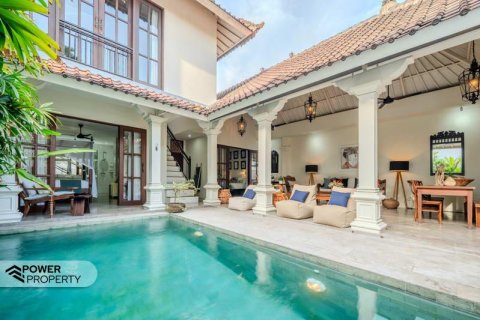 Vila 3 kamar tidur di Seminyak, Badung, Bali (10396)