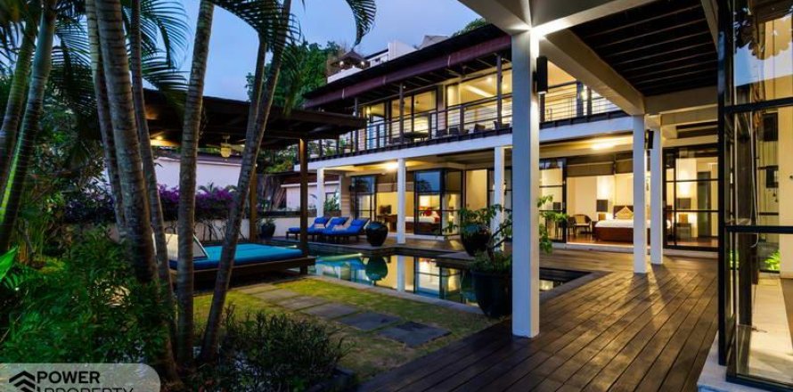 4 bedrooms Villa in Jimbaran, Badung, Bali (10397)