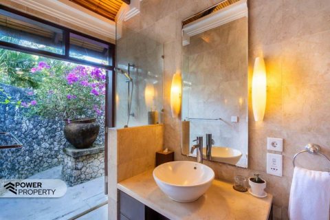 3 bedrooms Villa in South Kuta, Badung, Bali (10400) 8