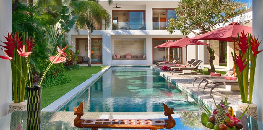Vila 5 kamar tidur di Seminyak, Badung, Bali (10664)