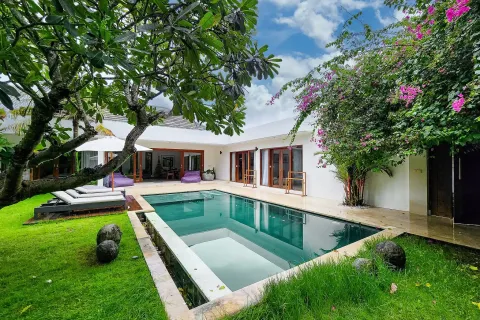 3 bedrooms Villa in South Denpasar, Denpasar, Bali (11626) 2