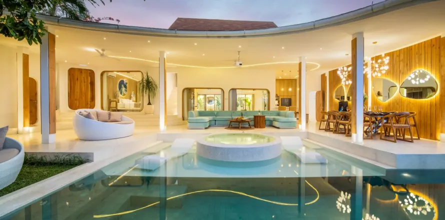 5 bedrooms Villa in Badung, Bali (11625)
