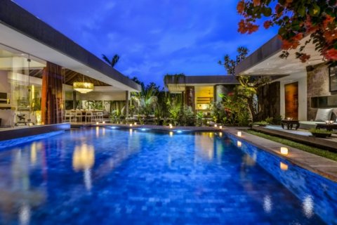 4 bedrooms Villa in Seminyak, Badung, Bali (1433) 24