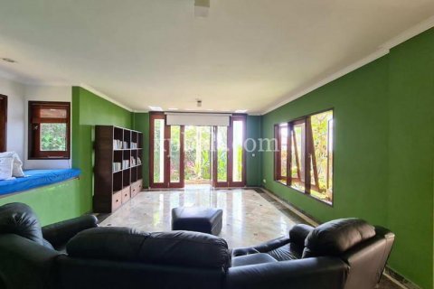 Вилла с 5 спальнями в Южная Кута, Бадунг, Бали (5920) 15