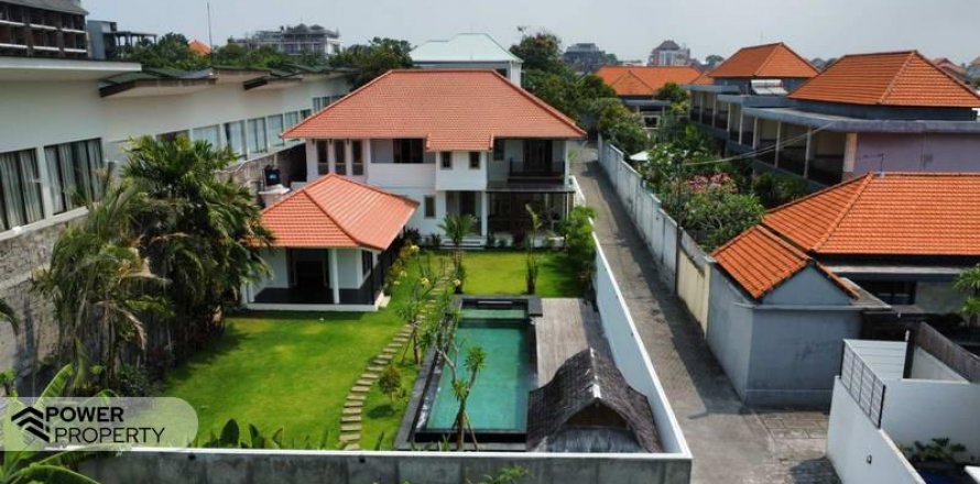5 bedrooms Villa in Seminyak, Badung, Bali (8497)