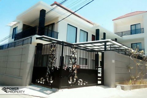 Vila 7 kamar tidur di Jimbaran, Badung, Bali (8496)