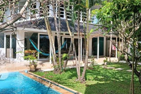 Vila 3 kamar tidur di Canggu, Badung, Bali (9251) 28