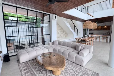 Vila 3 kamar tidur di Tumbak Bayuh, Mengwi, Badung, Bali (11257)