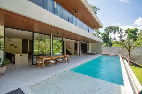 Vila 4 kamar tidur di Tumbak Bayuh, Mengwi, Badung, Bali (11159)