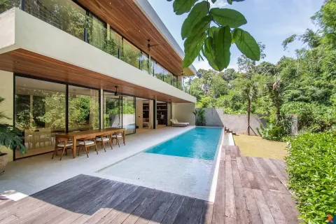 Vila 3 kamar tidur di Tumbak Bayuh, Mengwi, Badung, Bali (11160)