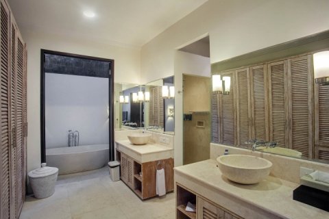 4 bedrooms Villa in Canggu, Badung, Bali (1360) 15
