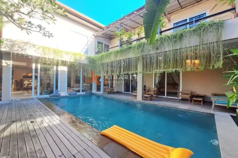 Vila 5 kamar tidur di Seminyak, Badung, Bali (13198)