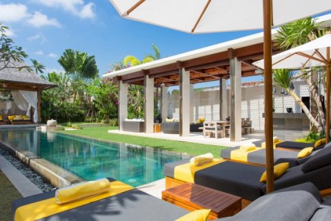 Vila 6 kamar tidur di Seminyak, Badung, Bali (1113)