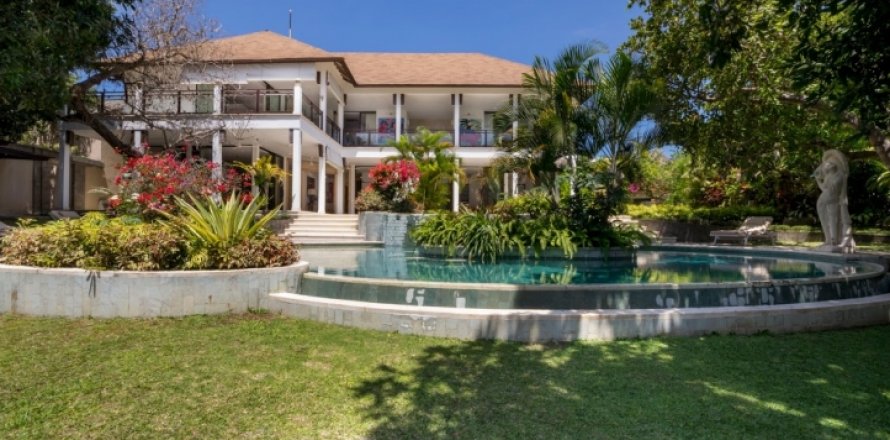 14 bedrooms Villa in South Kuta, Badung, Bali (1110)