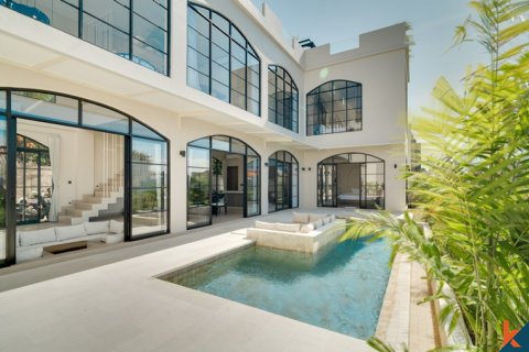Vila 3 kamar tidur di Munggu, Mengwi, Badung, Bali (11751)