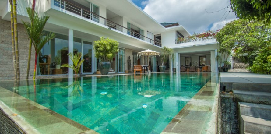 6 bedrooms Villa in Tumbak Bayuh, Mengwi, Badung, Bali (11752)