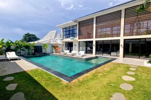 Vila 4 kamar tidur di Tumbak Bayuh, Mengwi, Badung, Bali (12560) 6