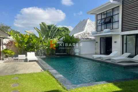 Vila 4 kamar tidur di Tumbak Bayuh, Mengwi, Badung, Bali (12560)