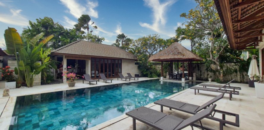 3 bedrooms Villa in Kerobokan, Badung, Bali (11573)